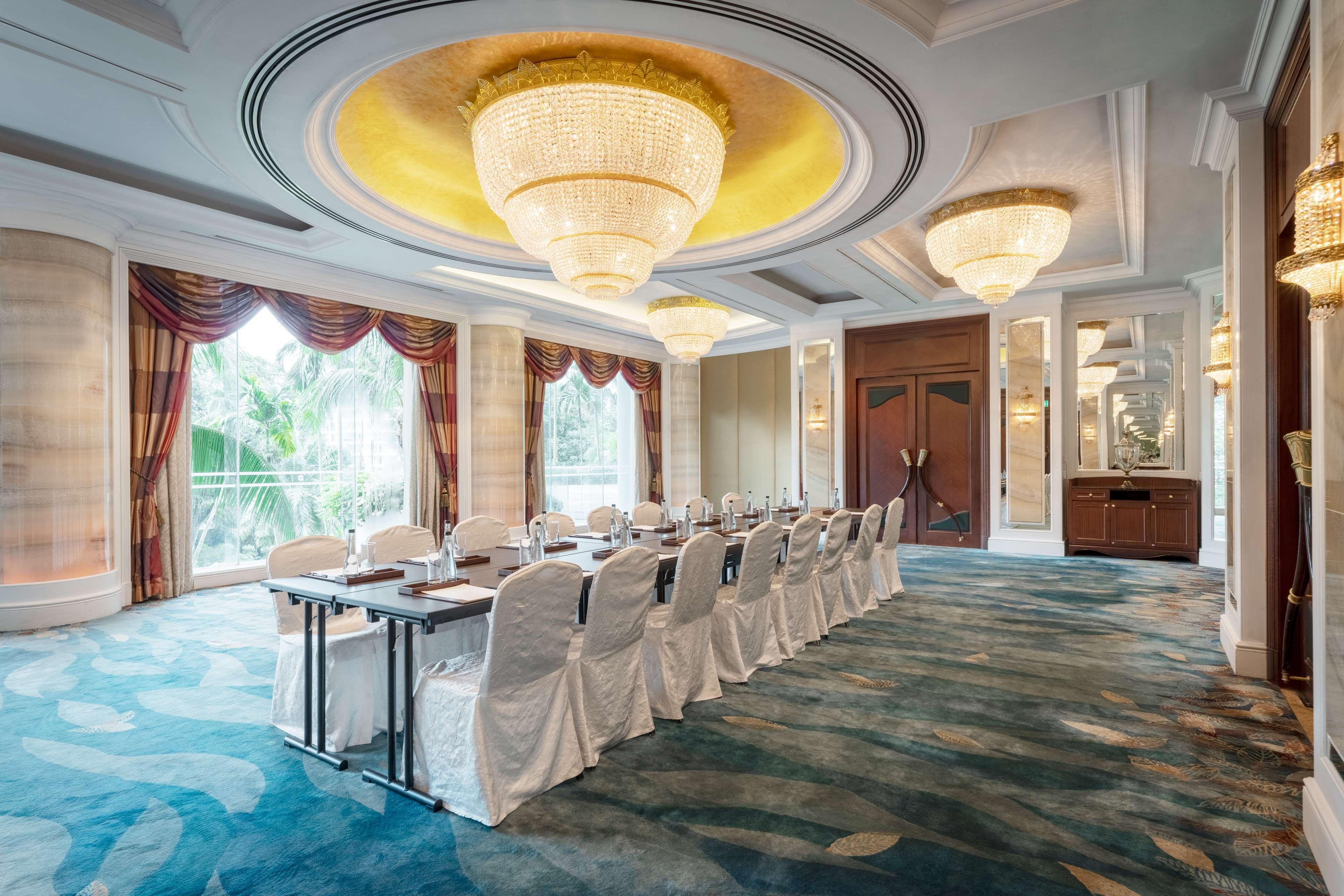 Khách sạn Shangri-la 5*